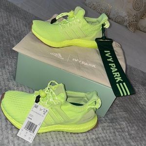 Lime Green- Ivy Park Ultrasound OG- Size 5 in Women’s